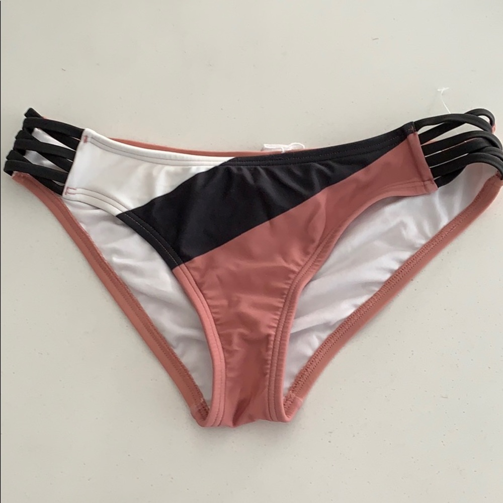 NWOT Fox Bikini Bottom